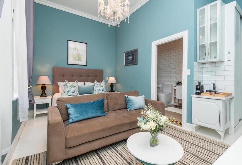 غرفة ديلوكس, The Willets Boutique