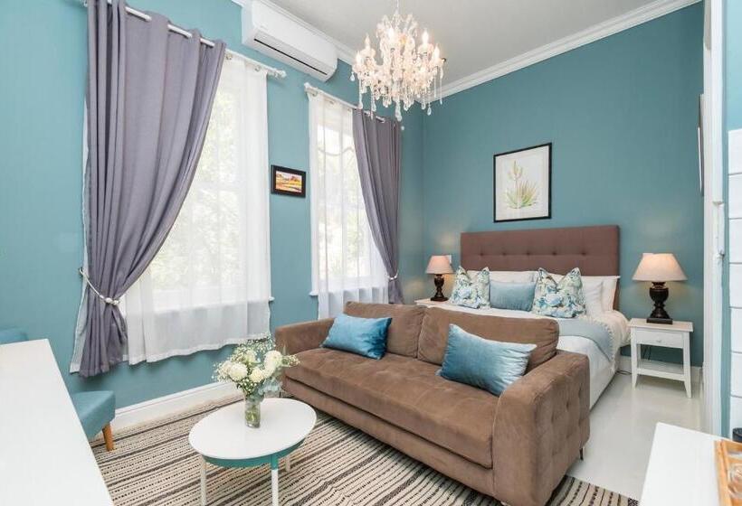 غرفة ديلوكس, The Willets Boutique