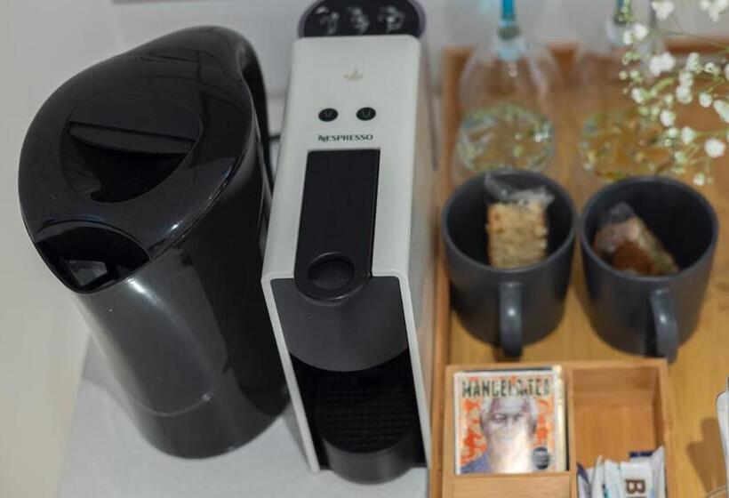 غرفة إقتصادية, The Willets Boutique