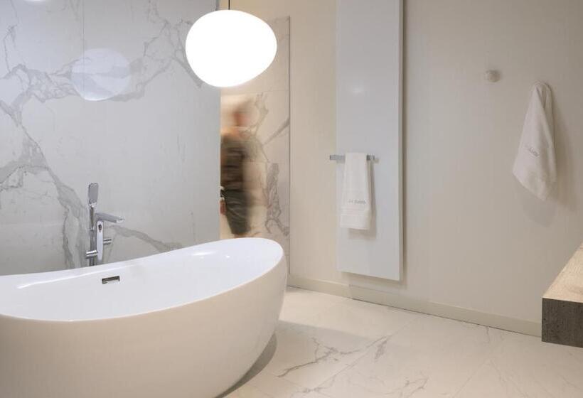 デラックスルーム, Couvent De La Salette & Spa