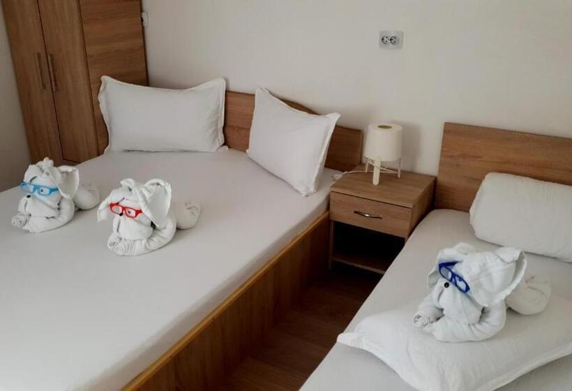 Quarto Triplo Standart, Casa Nicholas