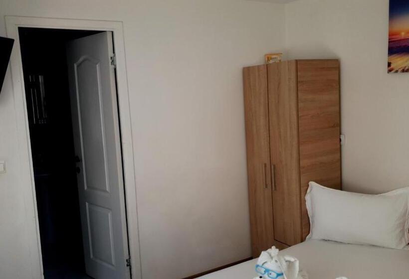 Quarto Triplo Standart, Casa Nicholas
