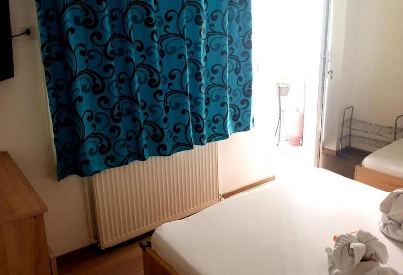 Quarto Triplo Clássico, Casa Nicholas