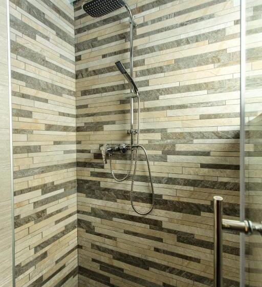 スタンダードトリプルルーム, Alpine Rooms Guesthouse