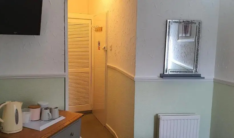 エコノミールーム, Corbiere Guest House