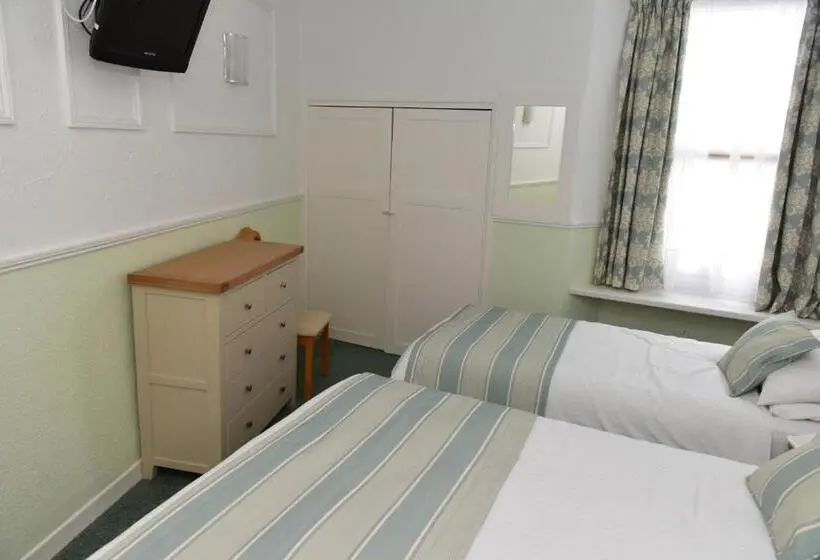 スタンダードトリプルルーム, Corbiere Guest House