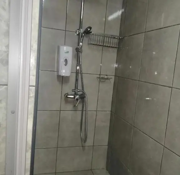 اتاق استاندارد یک نفره, Keetmanshoop Self Catering
