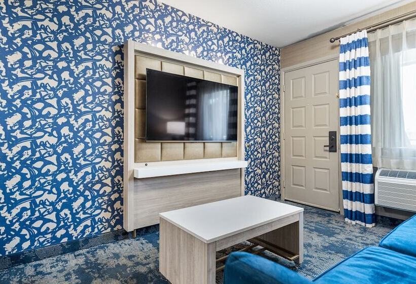 جناح مطلّ علي حمام السباحة, 3 Palms Tucson North Foothills