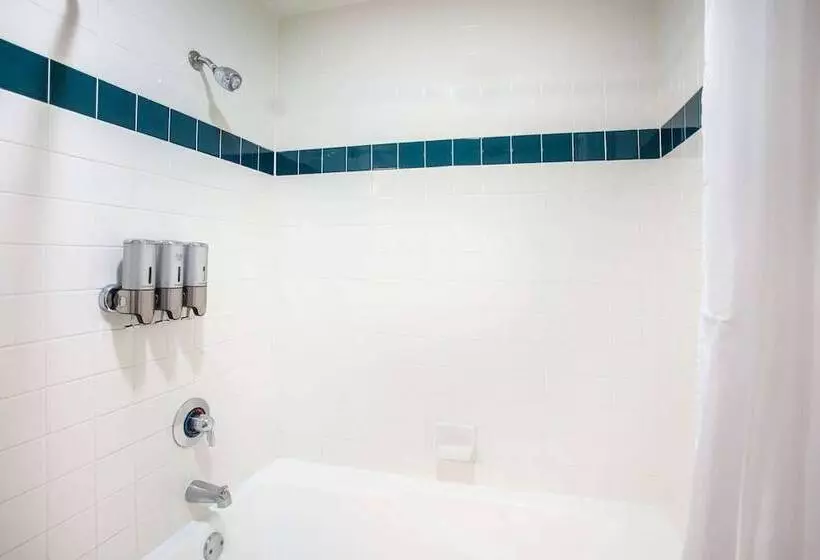 اتاق لوکس, Azure Hotel&suites Ontario Trademark Collection By Wyndham