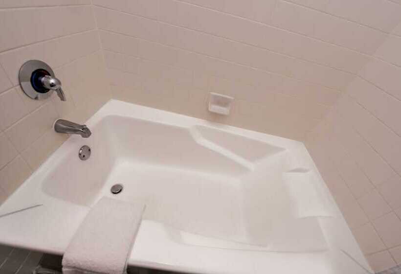 غرفة ديلوكس, Azure Hotel&suites Ontario Trademark Collection By Wyndham