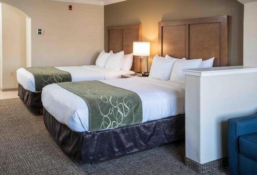 Люкс, Comfort Suites Fresno River Park