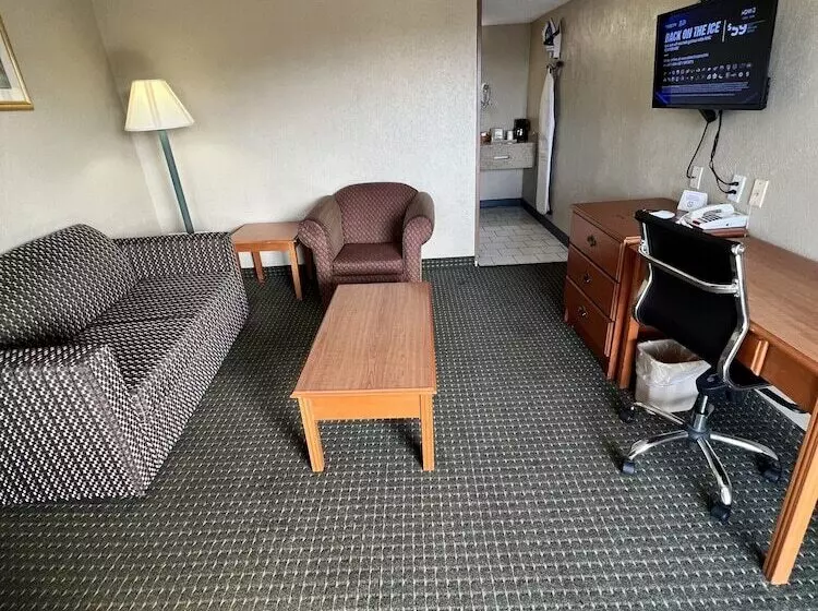 Perhesviitti, Continental Inn And Suites