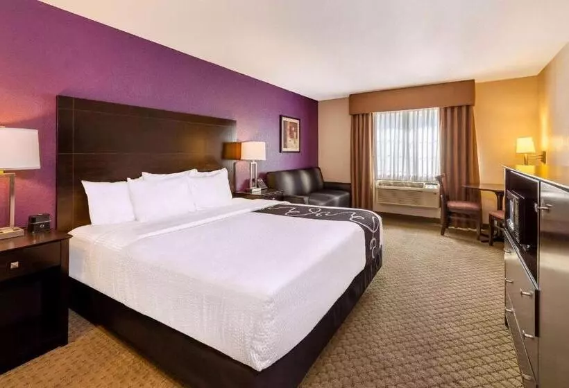 اتاق استاندارد با تخت بزرگ برای معلولان, La Quinta By Wyndham Spokane Valley