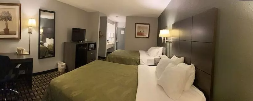 ２ダブルベッドのスタンダードルーム, Quality Inn Mauston I 90