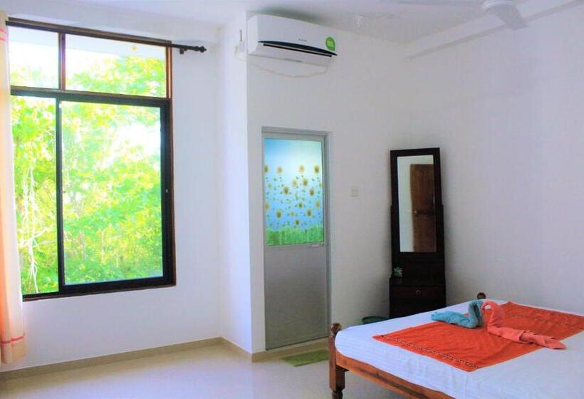 اتاق لوکس, Samanala Resort