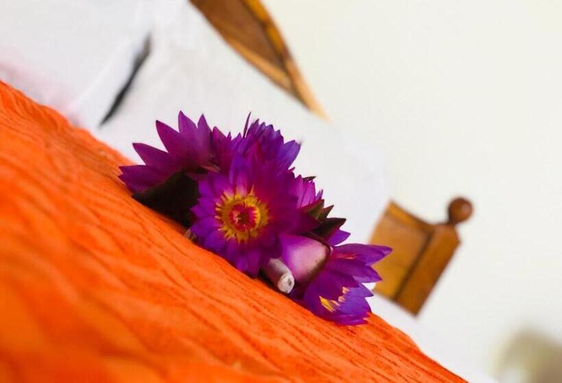 اتاق لوکس, Samanala Resort