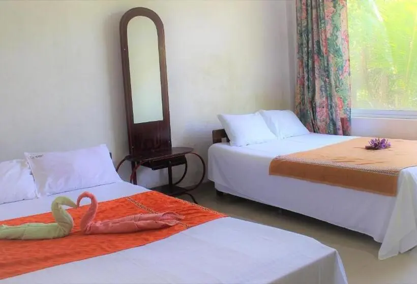Perhehuone, Samanala Resort