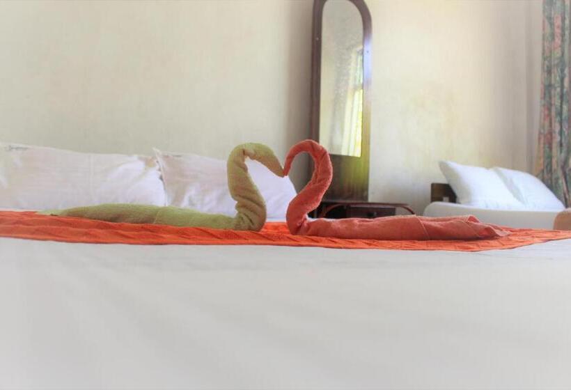 اتاق خانوادگی, Samanala Resort