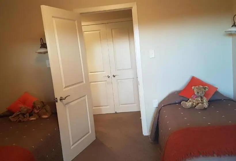 デラックスルーム, Carmel Farmstay