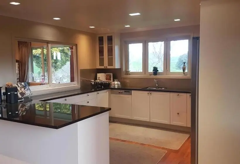 キングサイズベッドのデラックスルーム, Carmel Farmstay