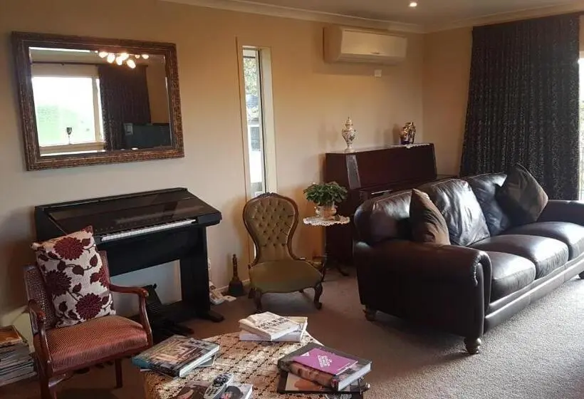 ファミリールーム, Carmel Farmstay
