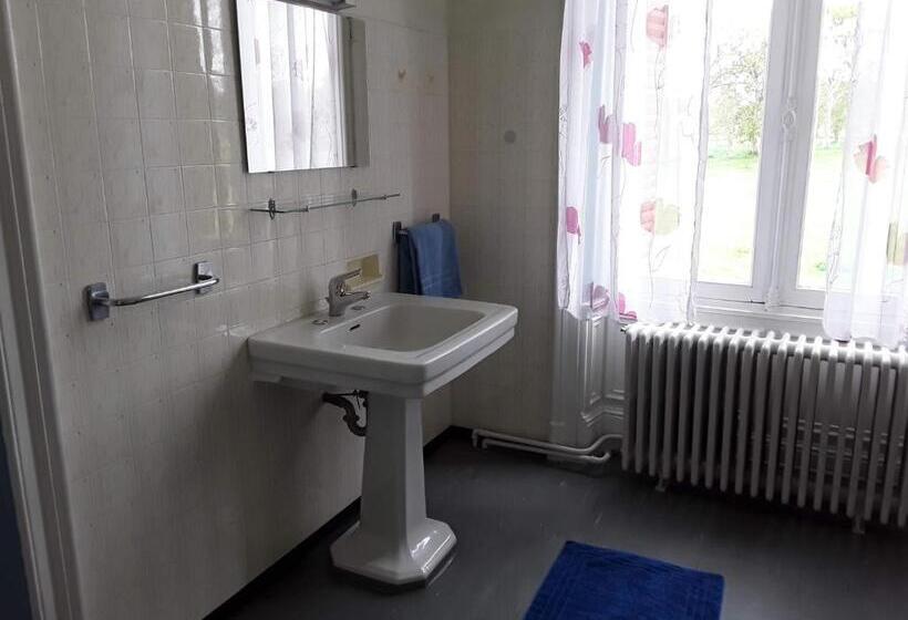 景色の見えるデラックスルーム, Le Chateau Du Grand Coudray