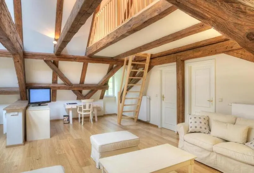 Huoneisto 2 Makuuhuonetta, Urlaubsresidenz Marstall Und Kanzlei Im Schlossensemble