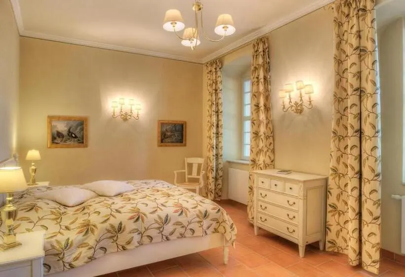 Huoneisto 1 Makuuhuone Pohjakerros, Urlaubsresidenz Marstall Und Kanzlei Im Schlossensemble