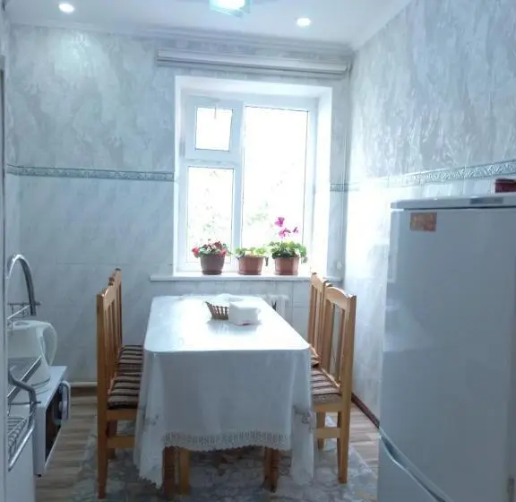 تختخواب در اتاق مشترک, Dasha Guest House 2