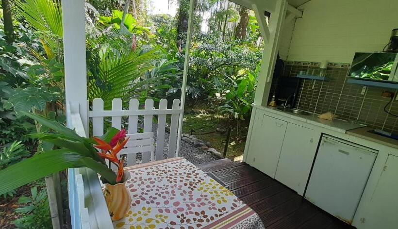 کلبه ییلاقی, Les Gîtes De La Lézarde