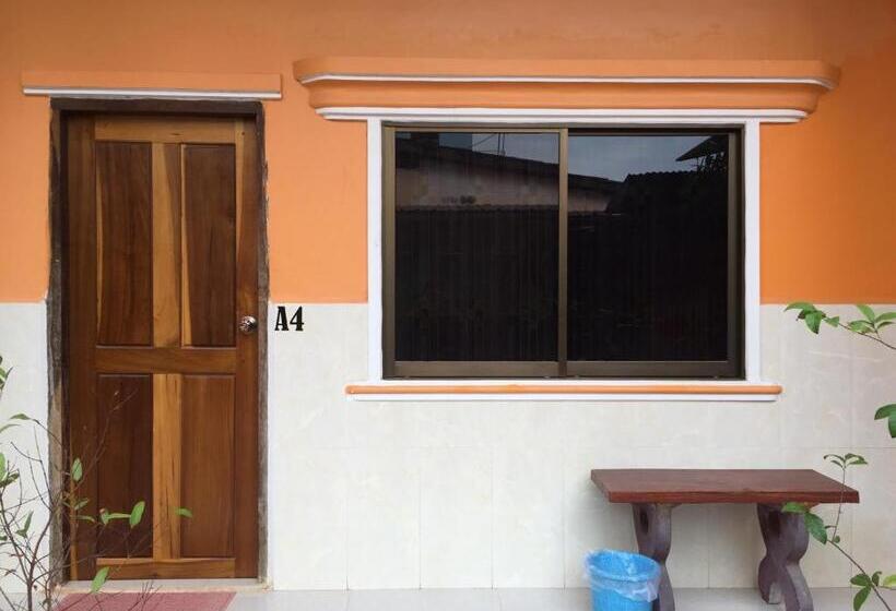 اتاق استاندارد, Ta Eng Guesthouse