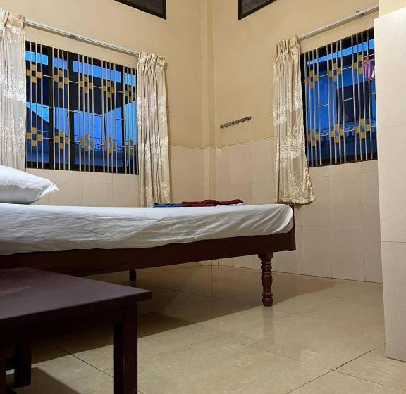 اتاق استاندارد یک نفره, Ta Eng Guesthouse