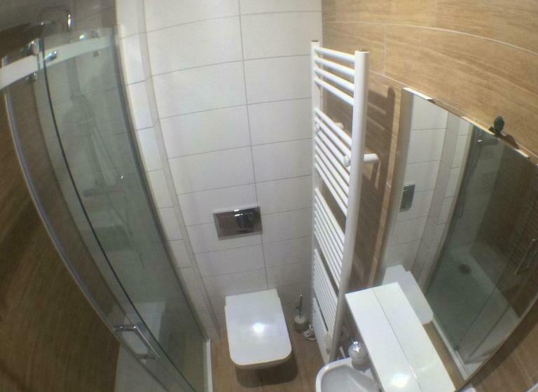 غرفة قياسية, Chata Pod čertovicou