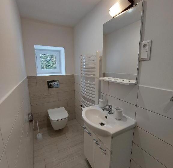 غرفة قياسية, Chata Pod čertovicou