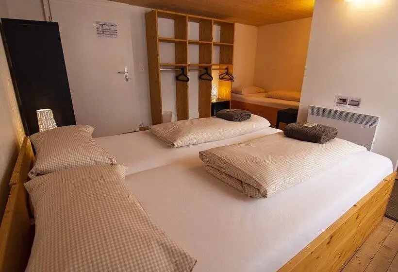スタンダードルーム, Sust Lodge Am Gotthard