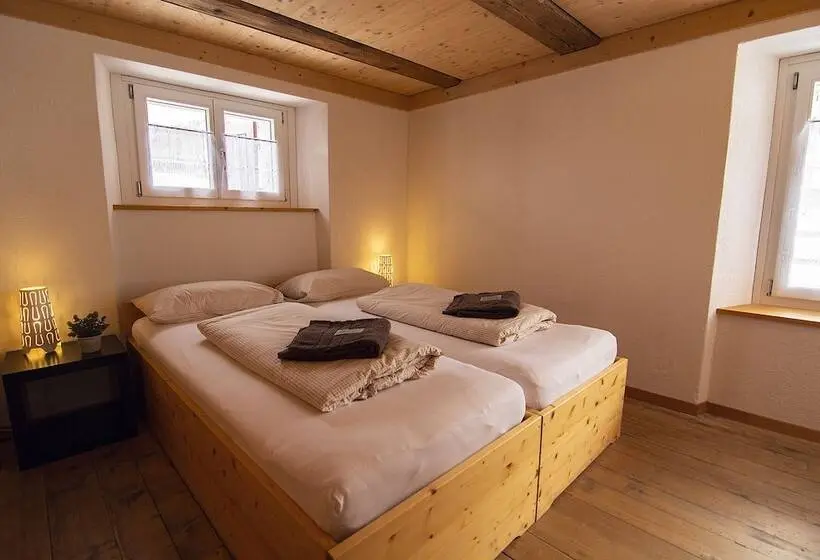 ファミリールーム, Sust Lodge Am Gotthard