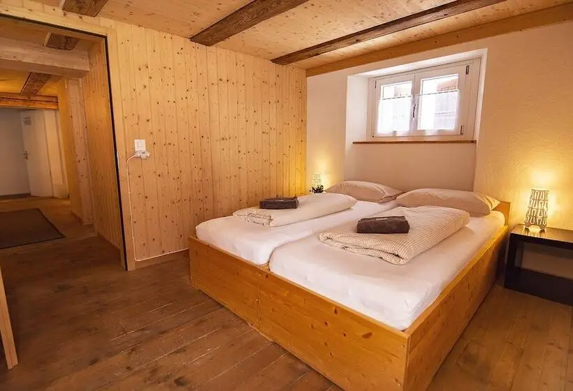 スタンダード４人部屋, Sust Lodge Am Gotthard