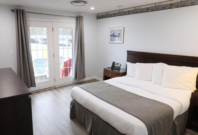 Standard Værelse Søudsigt, Algonquin Lakeside Inn