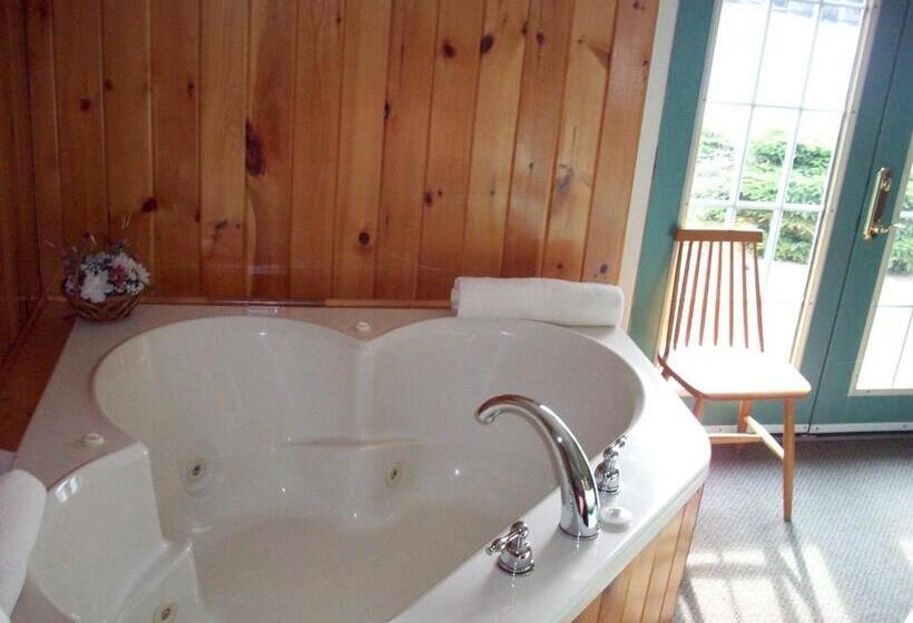 Suite King Size Seng, Algonquin Lakeside Inn