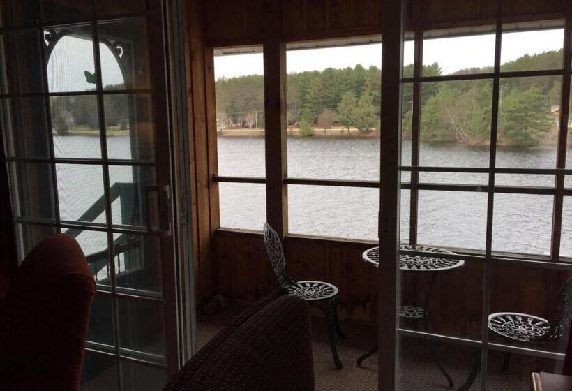 Suite King Size Seng, Algonquin Lakeside Inn