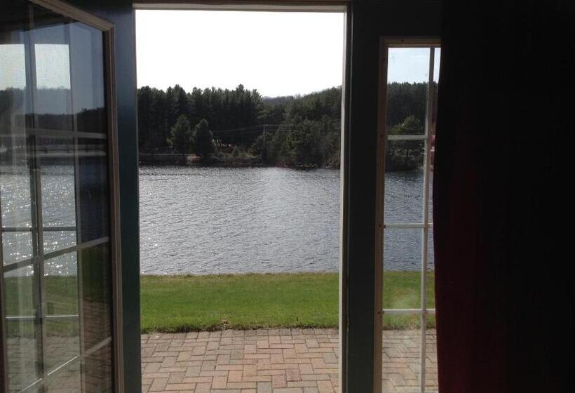 Familie Værelse, Algonquin Lakeside Inn