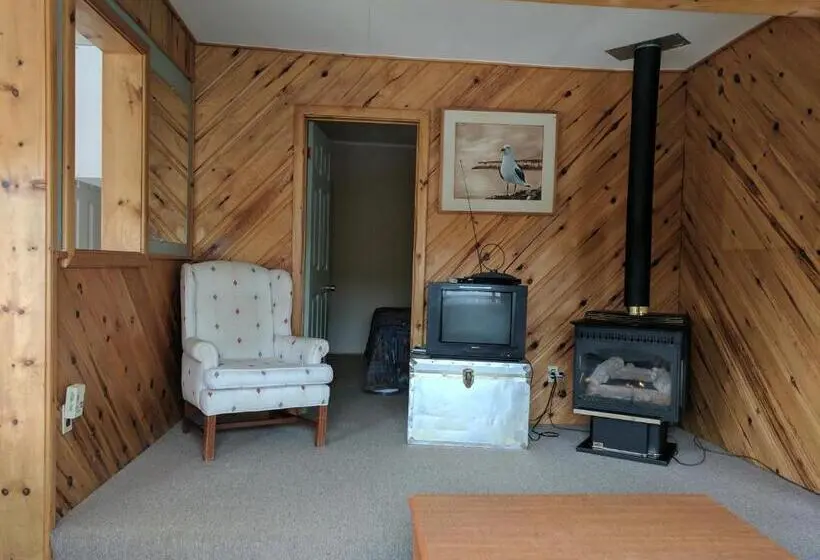 キャビン, Algonquin Lakeside Inn