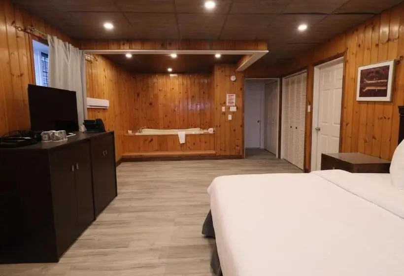 デラックスの４人部屋, Algonquin Lakeside Inn