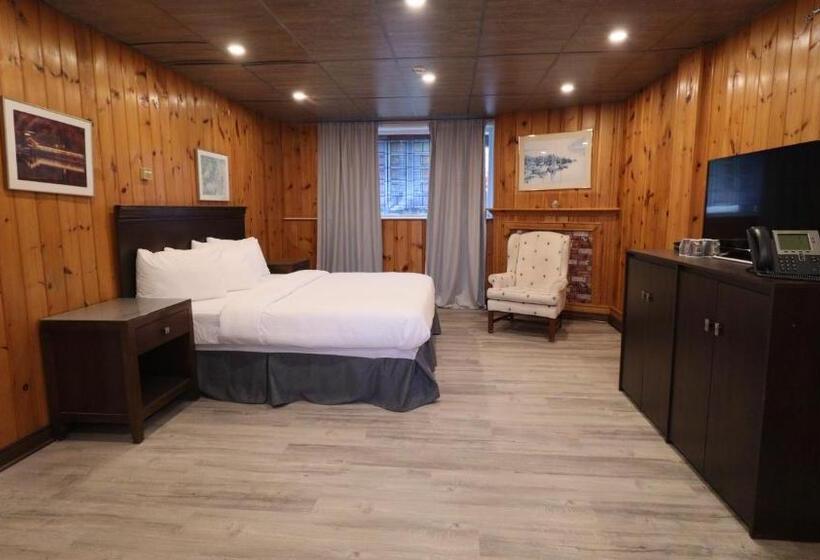 Deluxe 4 Pers. Værelse, Algonquin Lakeside Inn
