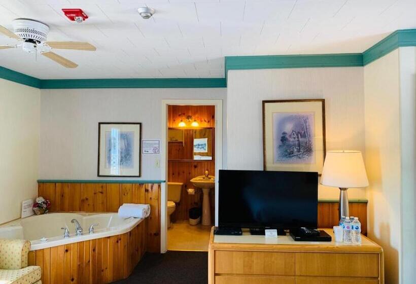 Deluxe Familie Værelse, Algonquin Lakeside Inn