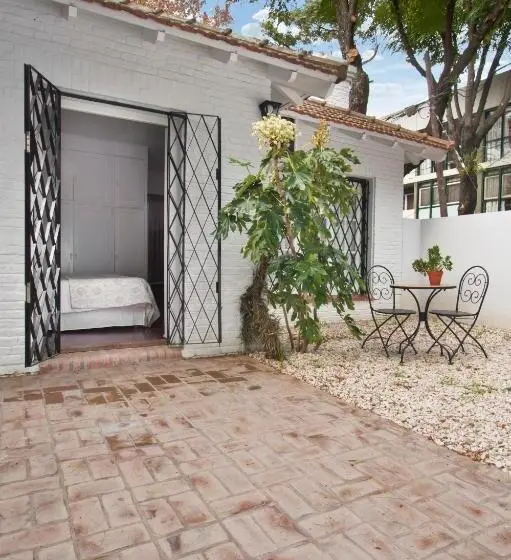 スタンダードバンガロー, La Petite Maison San Isidro