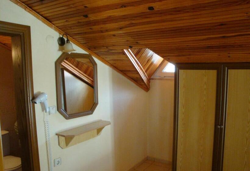 شقة غرفة واحدة مزودة بتراس, Everest Apart