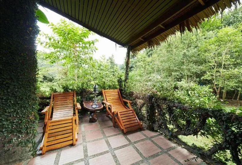 ガーデンビューのスタンダードバンガロー, Khao Sok Paradise Resort