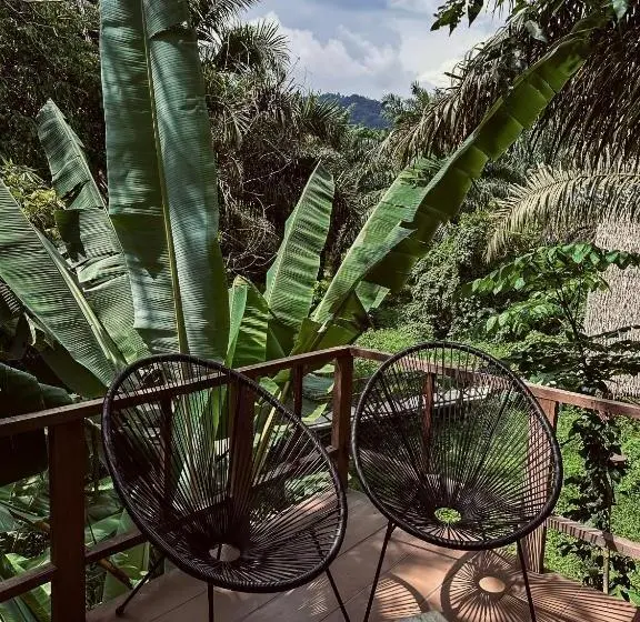 Standard bungalow mountain view, Khao Sok Paradise Resort