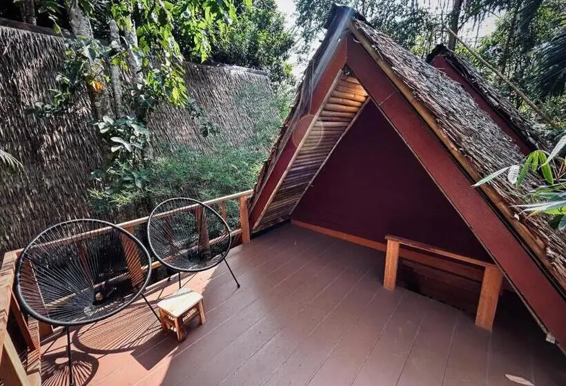 Standard bungalow mountain view, Khao Sok Paradise Resort